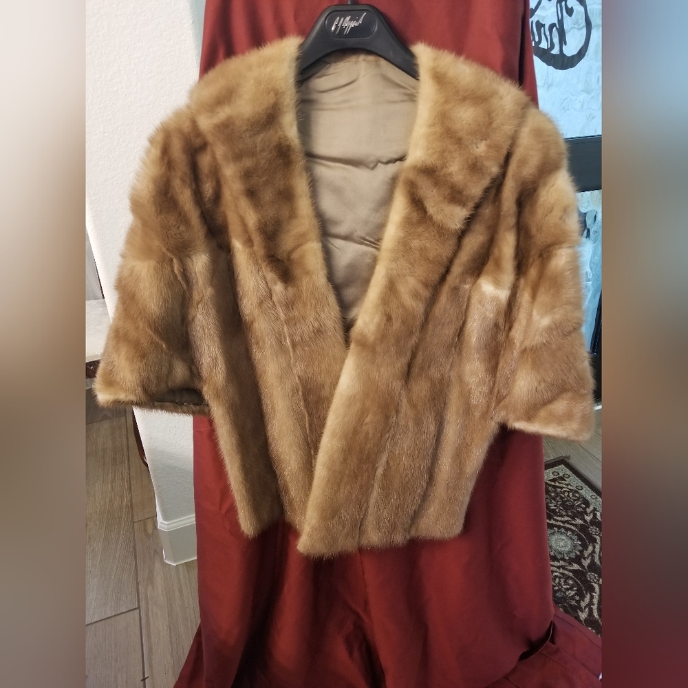 Vintage Autumn Haze EMBA Mink Shawl